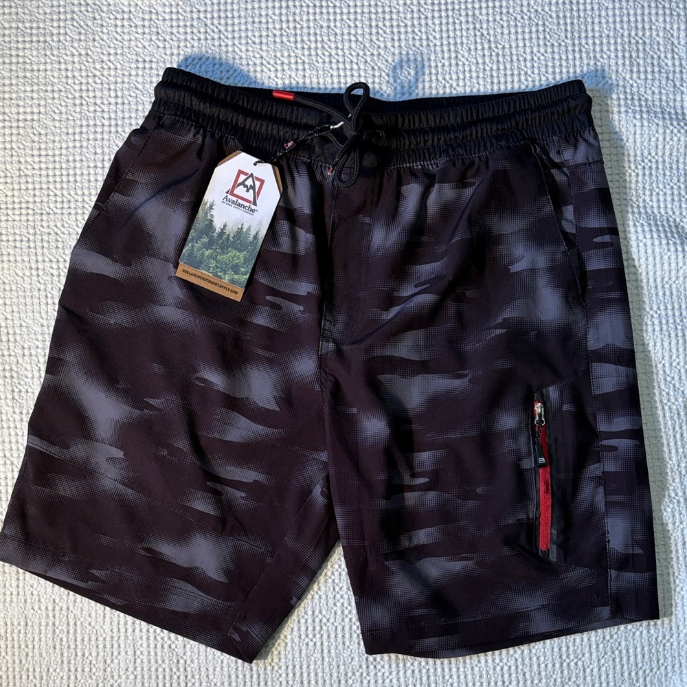 Avalanche Black and Gray Swim Shorts Trunks, NWT, Large, 4 Pockets, Drawstring